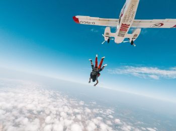 Skydiving Skydiving