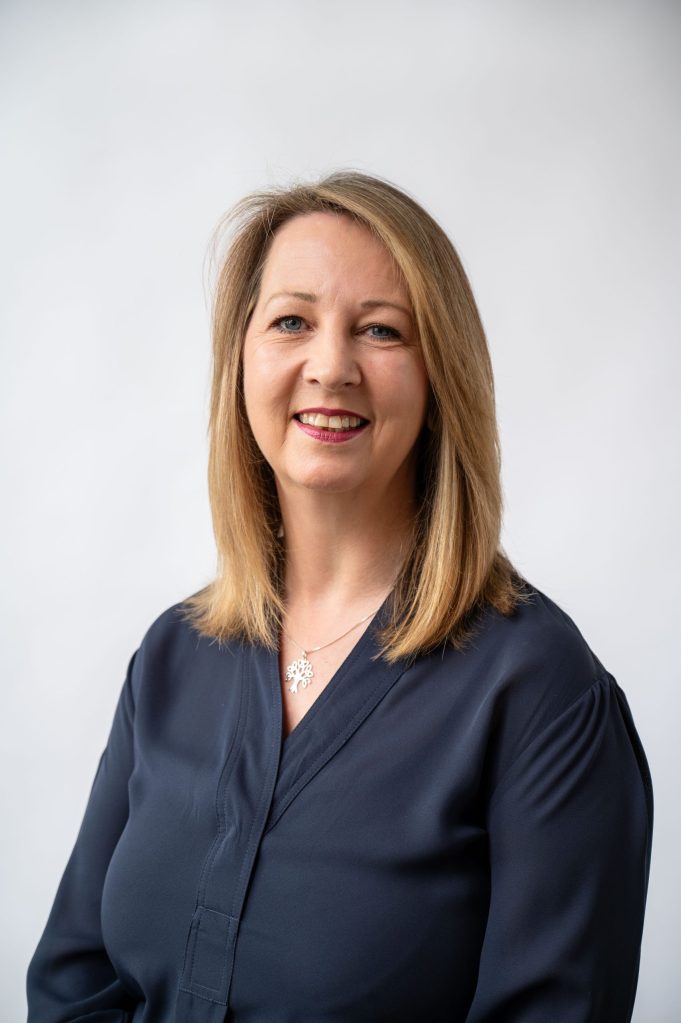 Lesley Cheesman – 01 – 052024 Lesley Cheesman